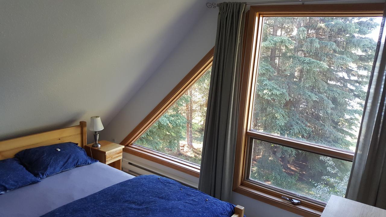 Bridge LakeWettstone Guest Ranch住宿加早餐旅馆 外观 照片