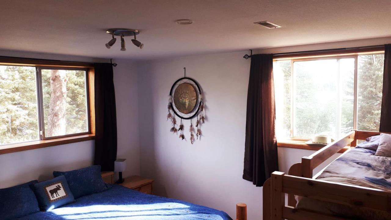 Bridge LakeWettstone Guest Ranch住宿加早餐旅馆 外观 照片